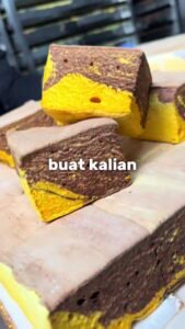 Camilan Unik: 7 Ide Seru untuk Teman, Keluarga, dan Challenge 9 Camilan Unik Marshmallow Justfluff Choco Durian Marshmallow 100% Halal